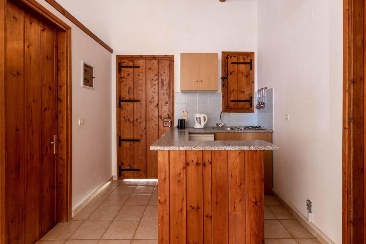 Porto Kalamitsi Stone-Built Bungalows Kardamyli Exterior foto